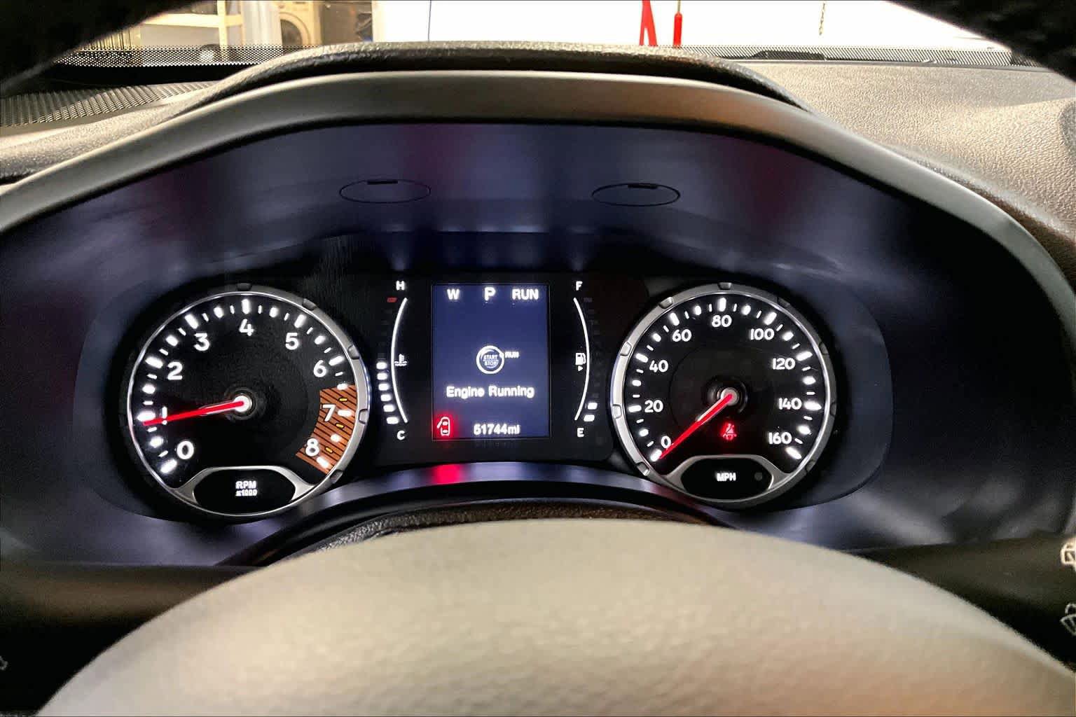 Used 2020 Jeep Renegade Latitude w/ Cold Weather Group image 25