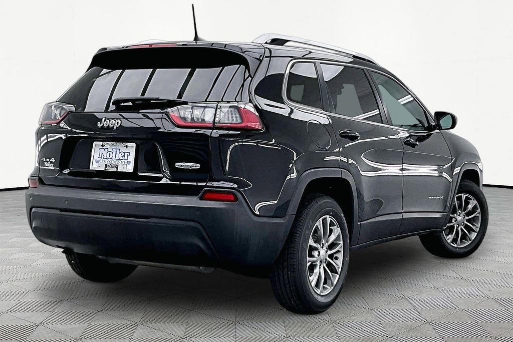 Used 2019 Jeep Cherokee Latitude Plus image 2