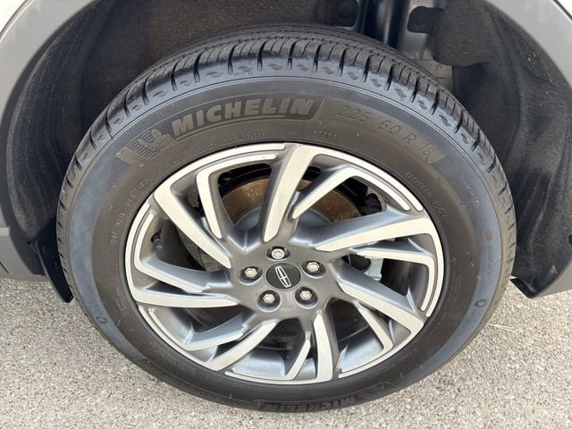 Used 2024 Lincoln Corsair AWD image 14