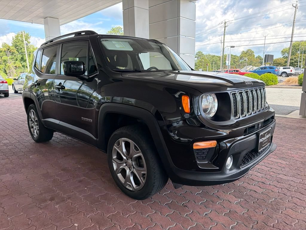 Used 2019 Jeep Renegade Latitude w/ Cold Weather Group AWD/4WD image 6