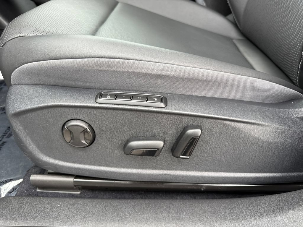Used 2023 Volkswagen ID.4 Pro S RWD image 10