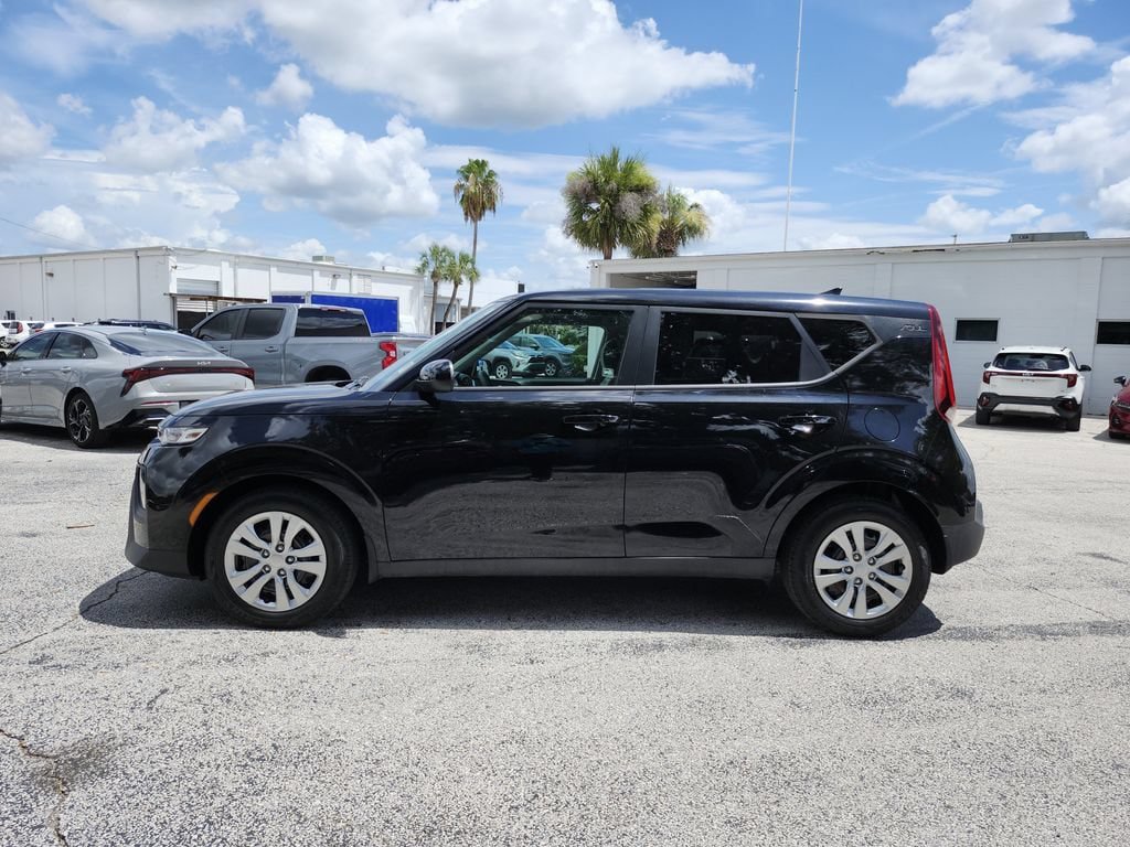 Certified 2021 Kia Soul LX FWD image 7