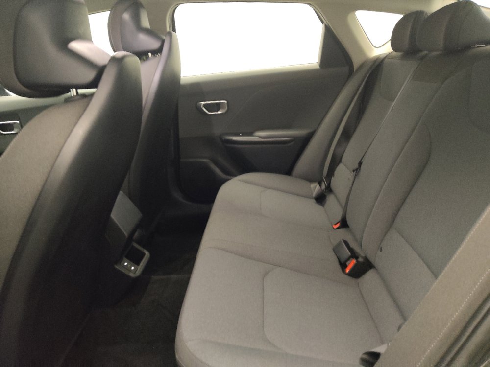 Used 2025 Kia K4 FWD image 18