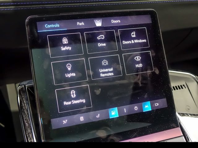 New 2026 Cadillac Escalade IQL Sport 1 w/ LPO, ONYX Package AWD/4WD image 19