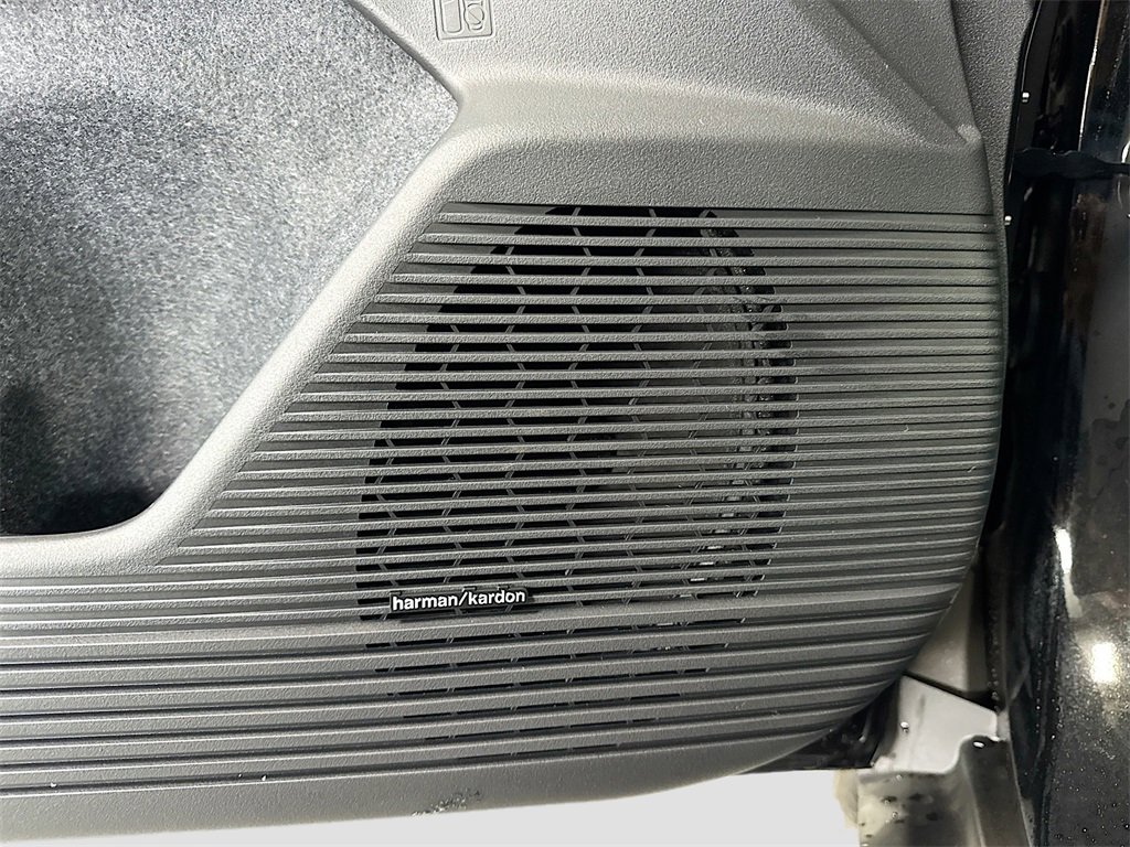 New 2026 Subaru Outback Touring image 17