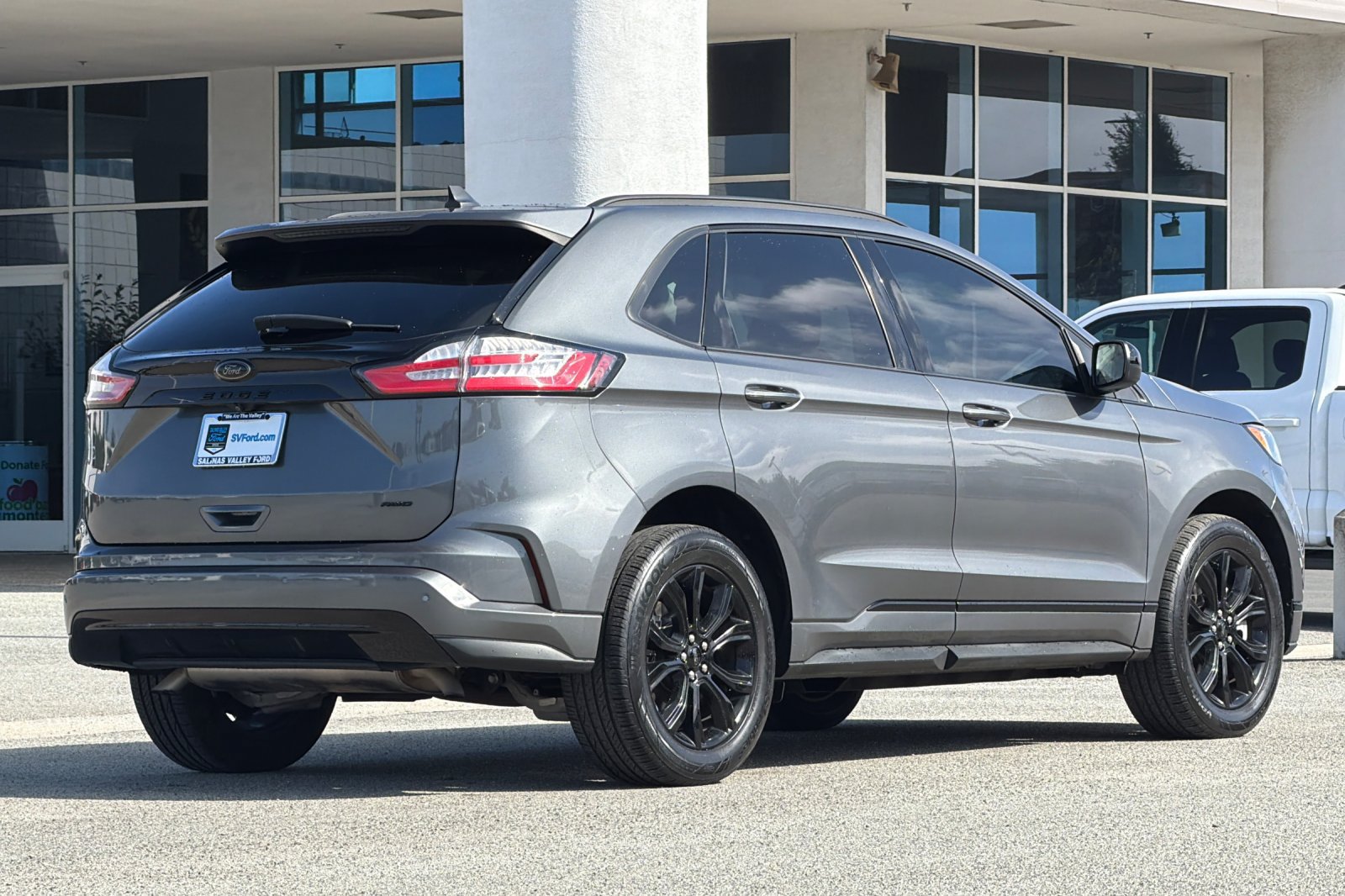Used 2022 Ford Edge SE w/ Black Appearance Package AWD/4WD image 4