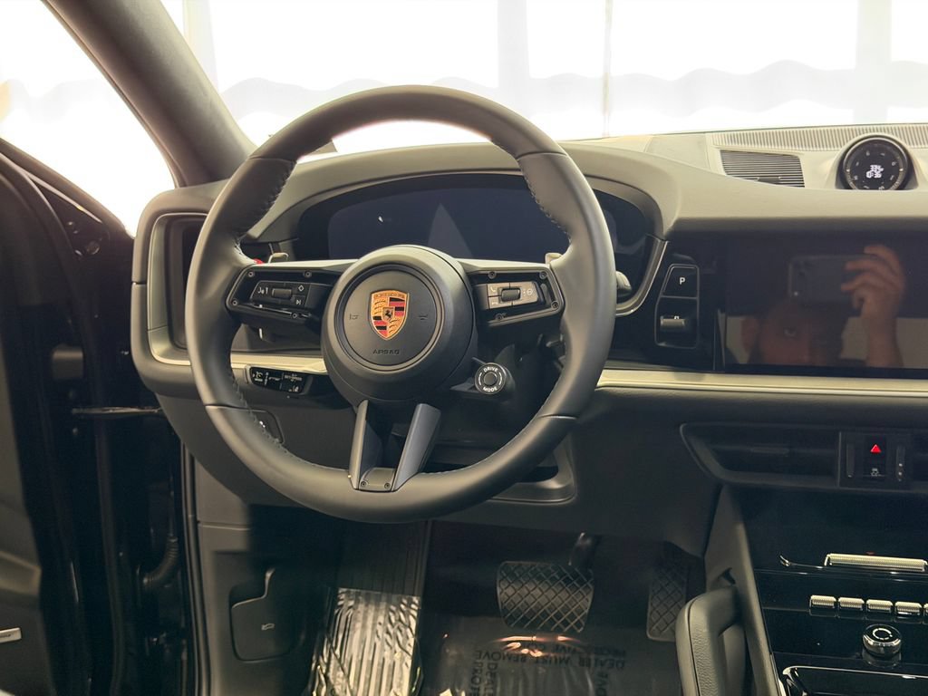 Certified 2026 Porsche Cayenne Coupe AWD/4WD image 20