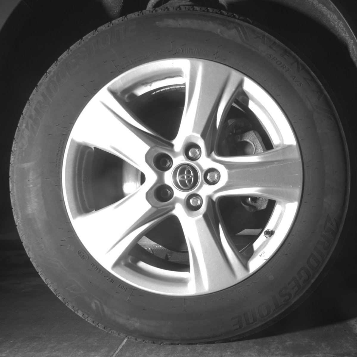 Used 2025 Toyota Highlander LE image 12