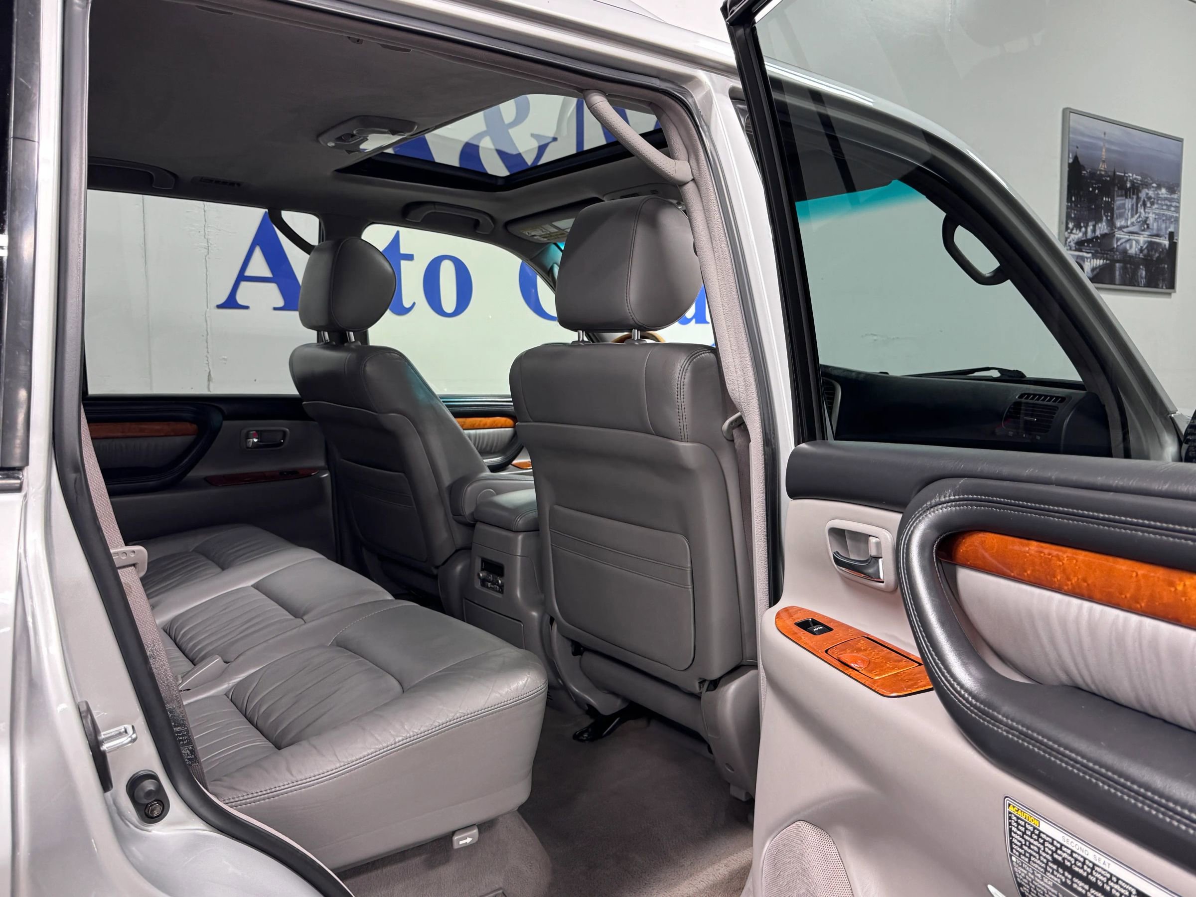 Used 2006 Lexus LX 470 4WD image 14