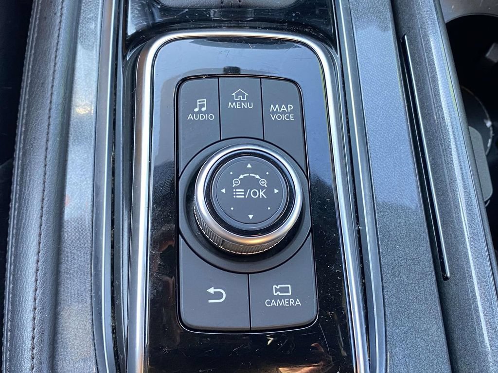 Used 2023 Nissan Armada SL w/ Midnight Edition Package RWD image 33