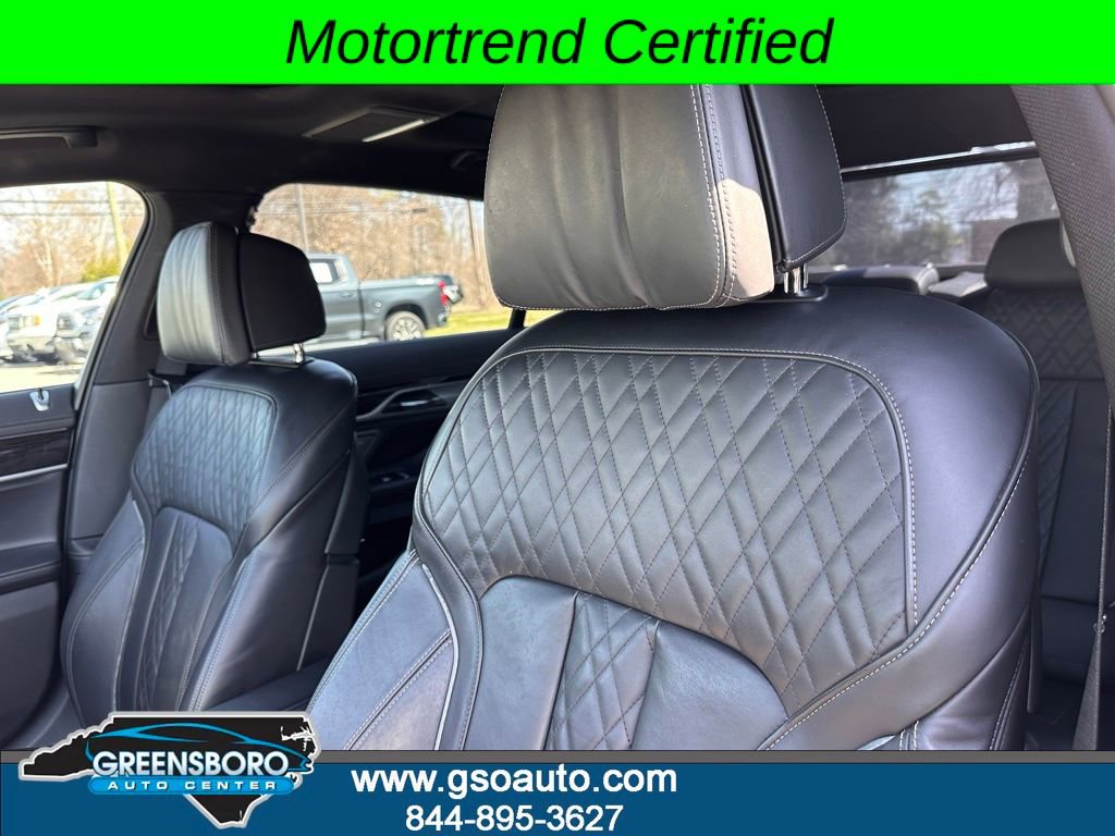 Used 2019 BMW 750i w/ M Sport Package RWD image 14