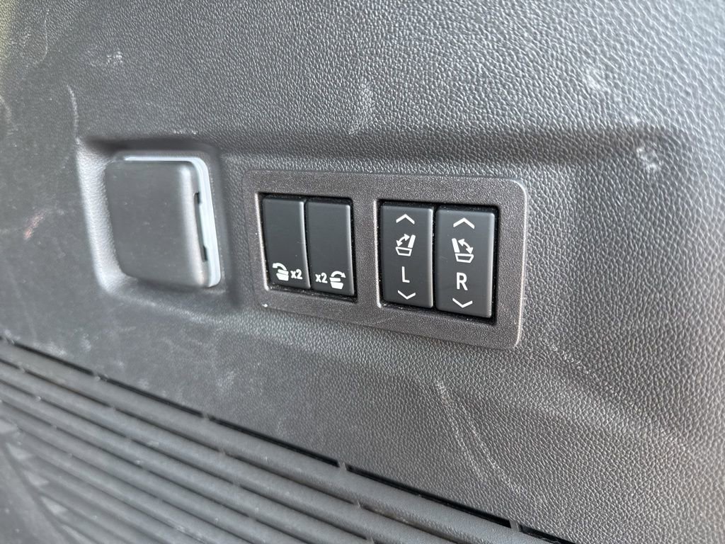 Used 2023 Chevrolet Tahoe RST w/ Luxury Package image 14