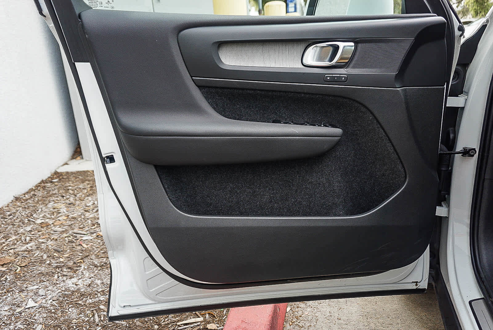 Used 2022 Volvo XC40 T5 Inscription w/ Advanced Package image 27