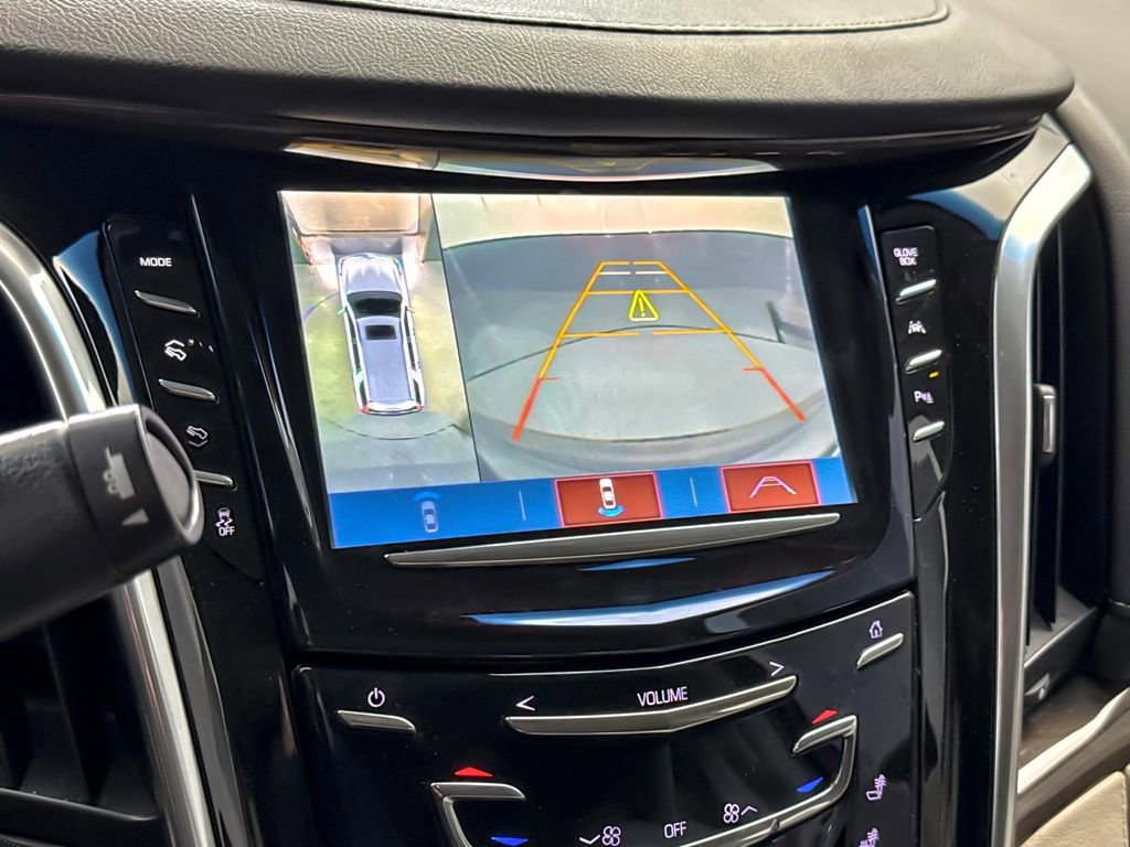 Used 2019 Cadillac Escalade Premium Luxury AWD/4WD image 21