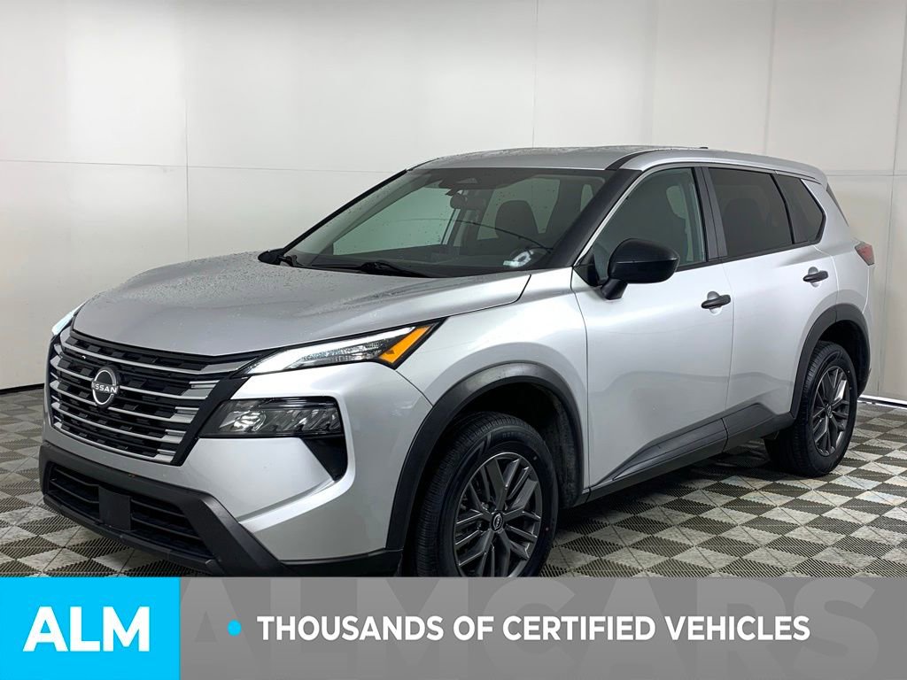 Used 2024 Nissan Rogue S image 4