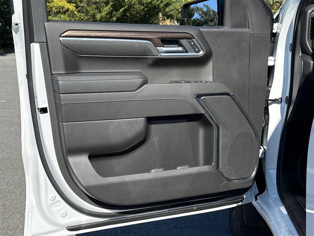 New 2026 Chevrolet Silverado 1500 LT Trail Boss w/ Protection Package image 18