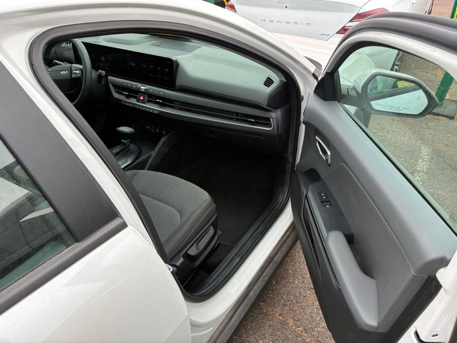 Used 2025 Kia K4 FWD image 13