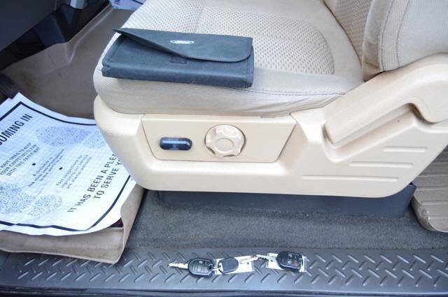 Used 2013 Ford F150 XLT w/ Luxury Equipment Group image 32