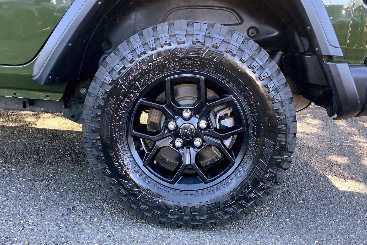 Certified 2024 Jeep Wrangler Willys image 8