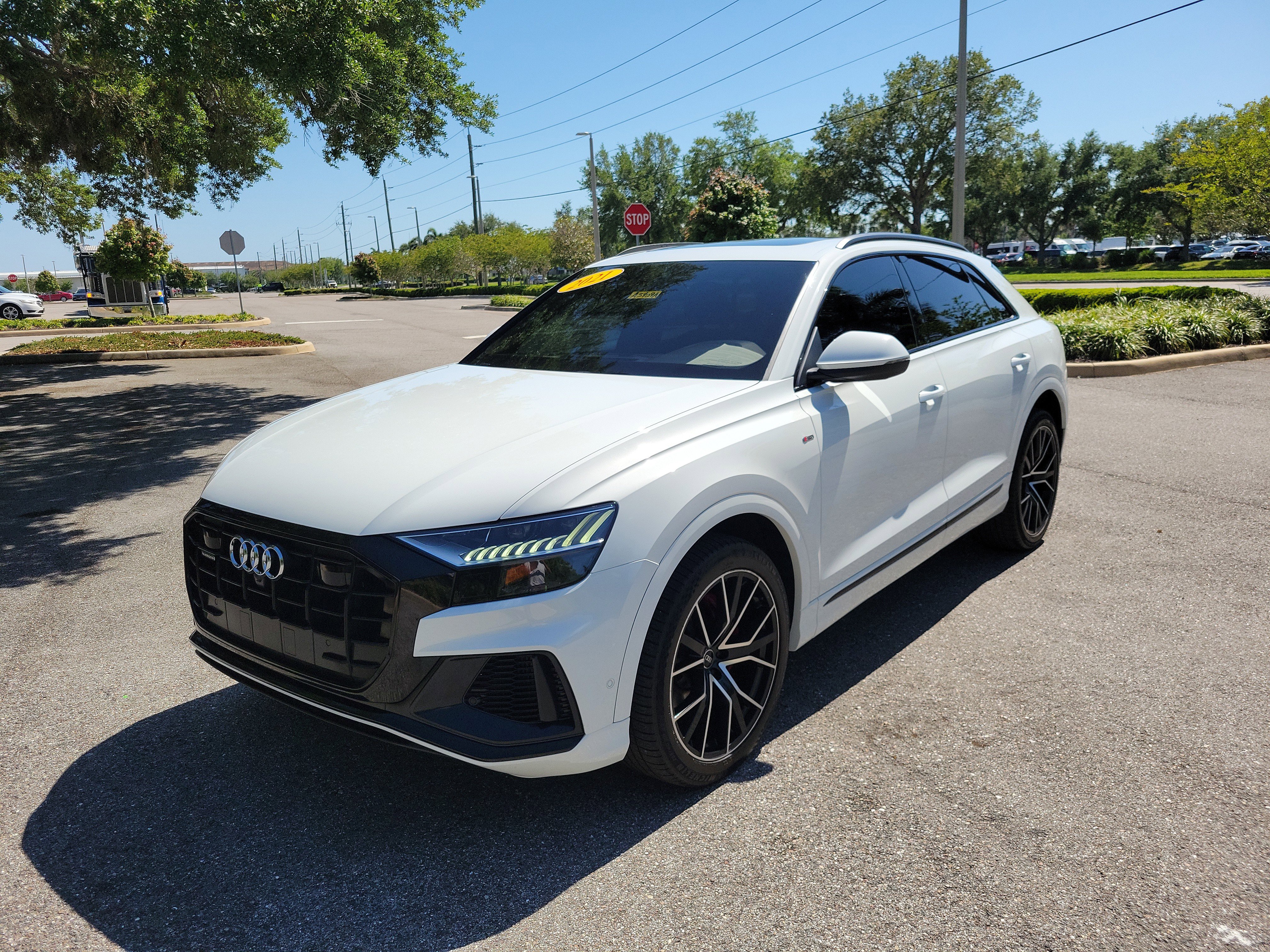 Used 2021 Audi Q8 Premium Plus w/ Premium Plus Package image 8