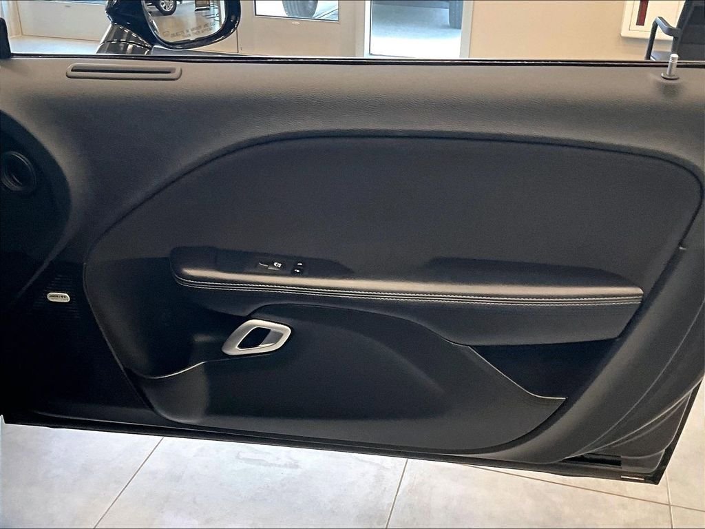 Used 2022 Dodge Challenger R/T Scat Pack RWD image 12