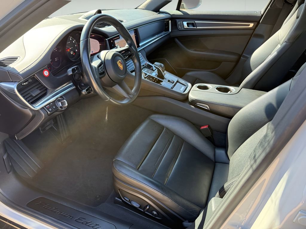 Used 2022 Porsche Panamera Platinum Edition image 9