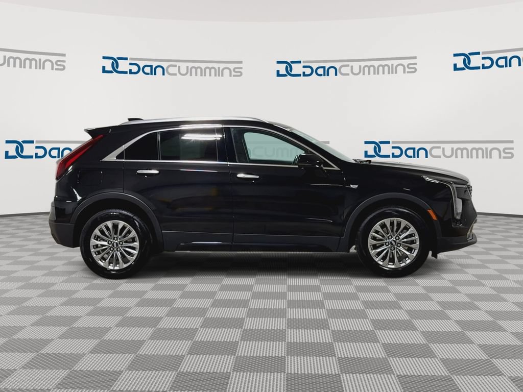 Used 2024 Cadillac XT4 Premium Luxury FWD image 9