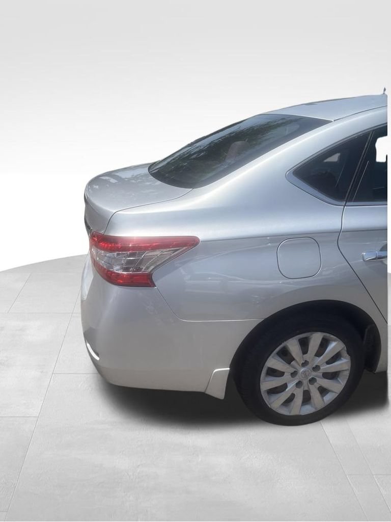 Used 2015 Nissan Sentra S FWD image 4