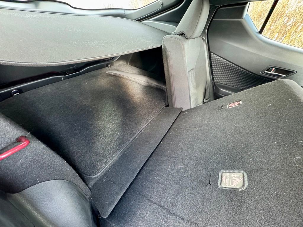 Used 2019 Toyota C-HR LE image 16