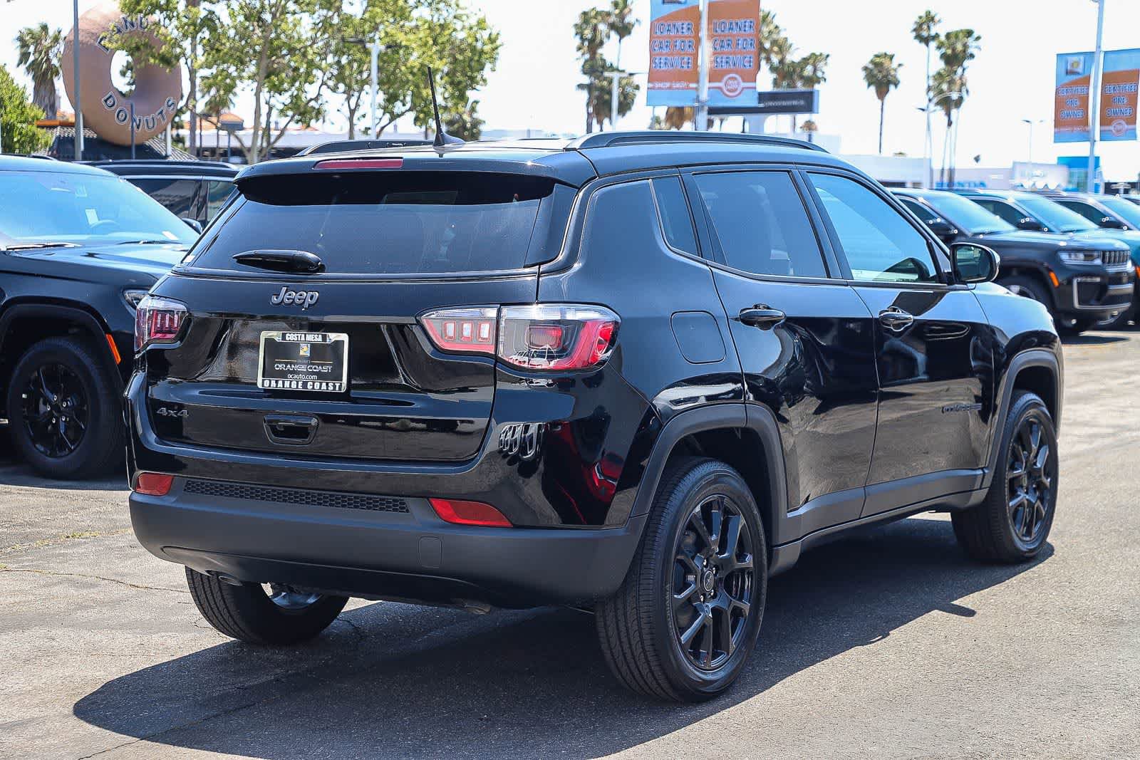 New 2026 Jeep Compass Latitude AWD/4WD image 5