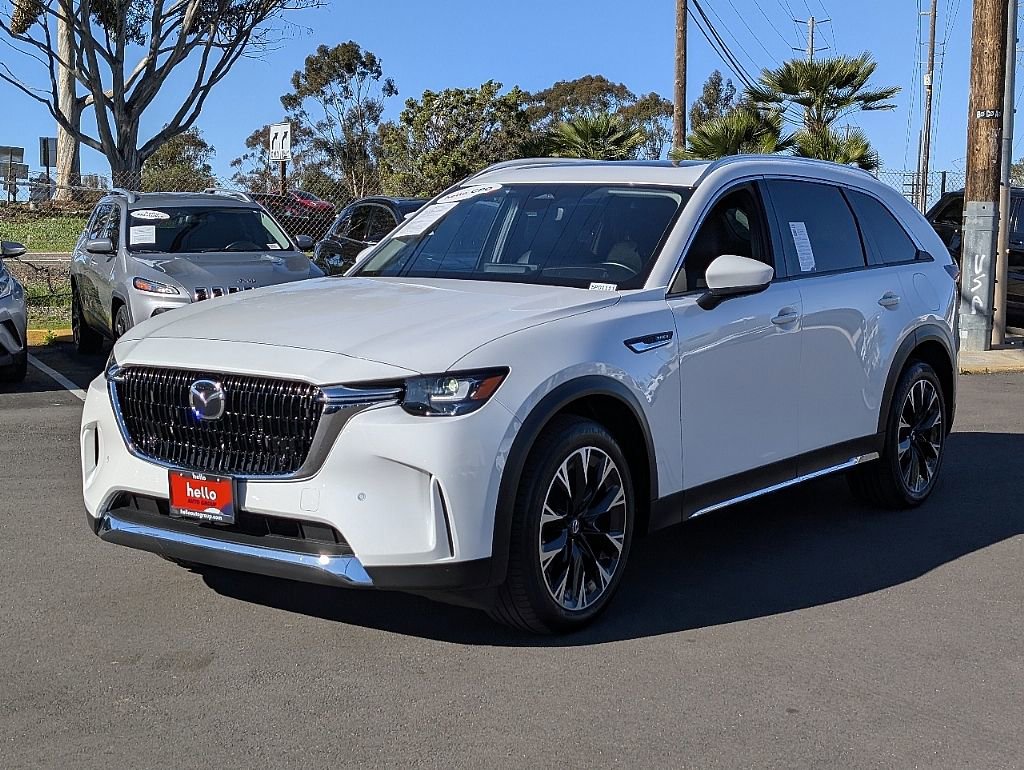 Certified 2024 MAZDA CX-90 Plug-In Hybrid w/ Premium Pkg image 6