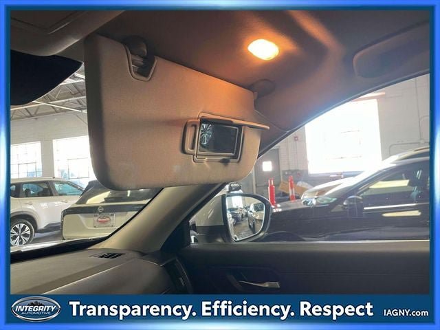 Certified 2025 Nissan Pathfinder SL AWD/4WD image 32