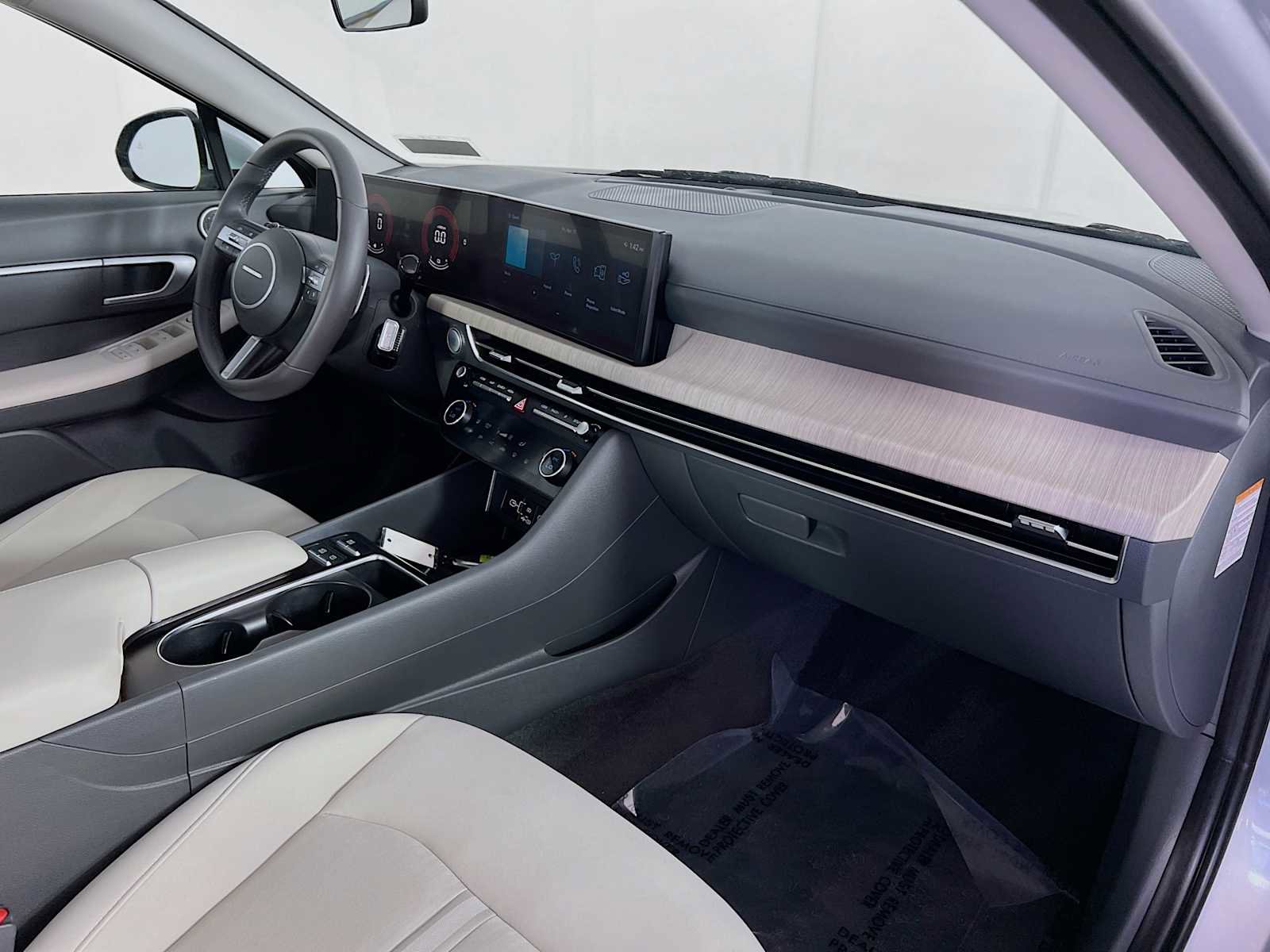 Certified 2025 Hyundai Sonata SEL FWD image 28