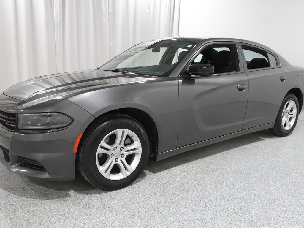 Used 2023 Dodge Charger SXT image 3