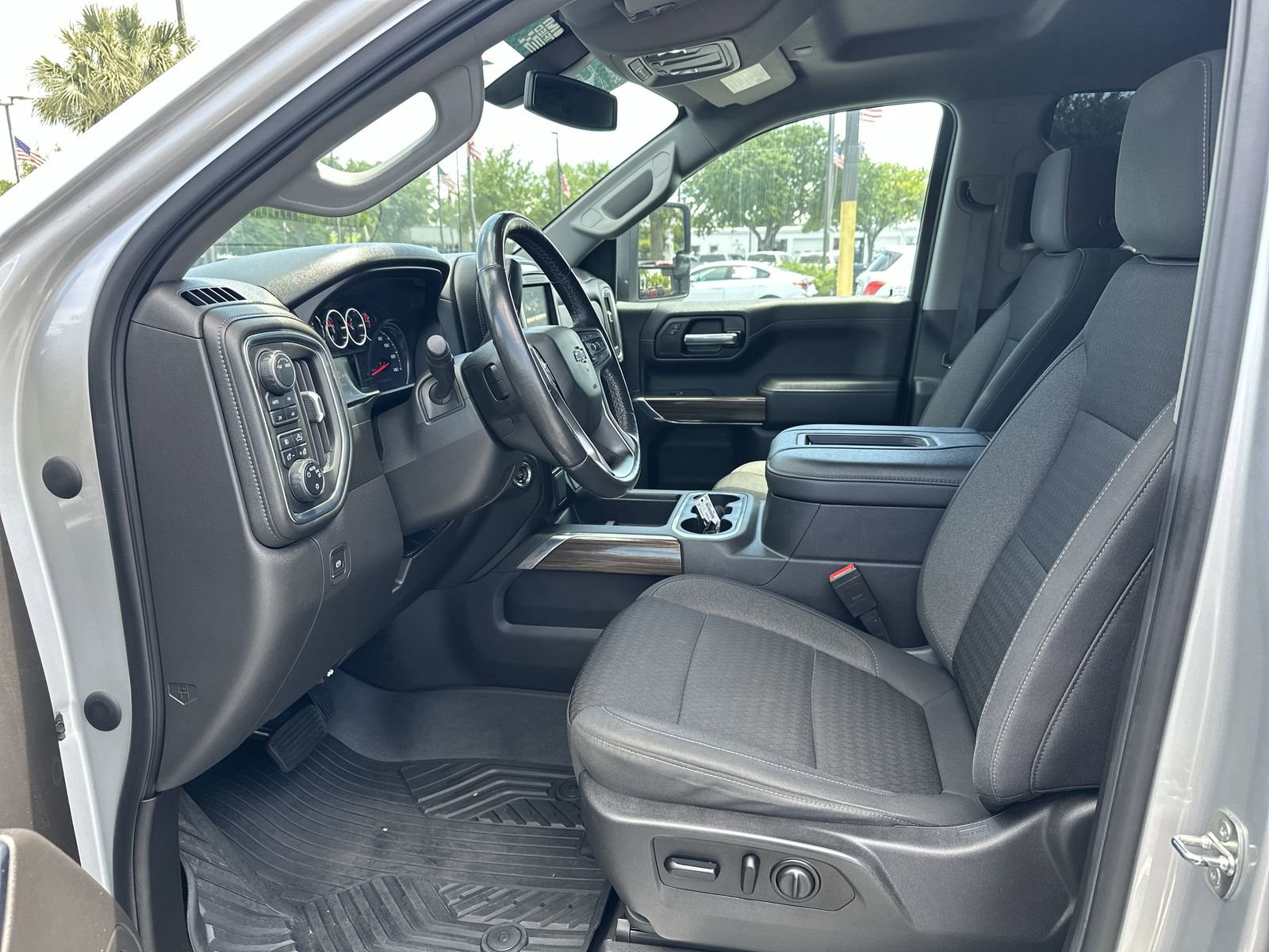 Certified 2021 Chevrolet Silverado 1500 LT Trail Boss AWD/4WD image 16