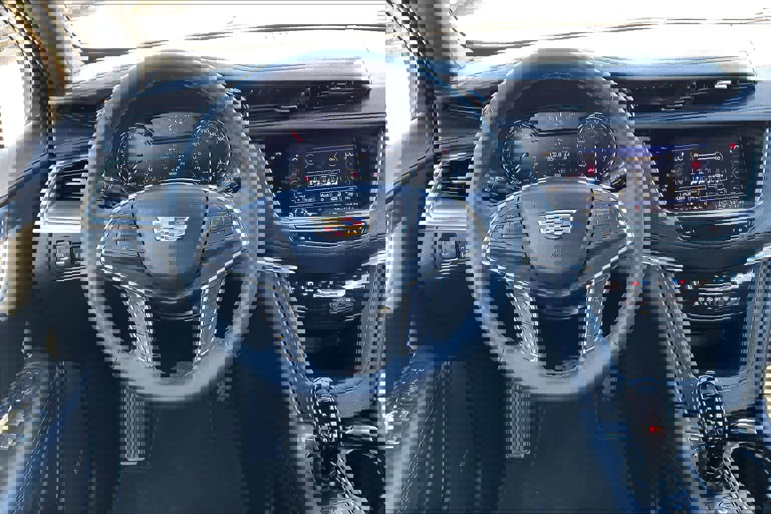 Used 2024 Cadillac XT5 Luxury image 5