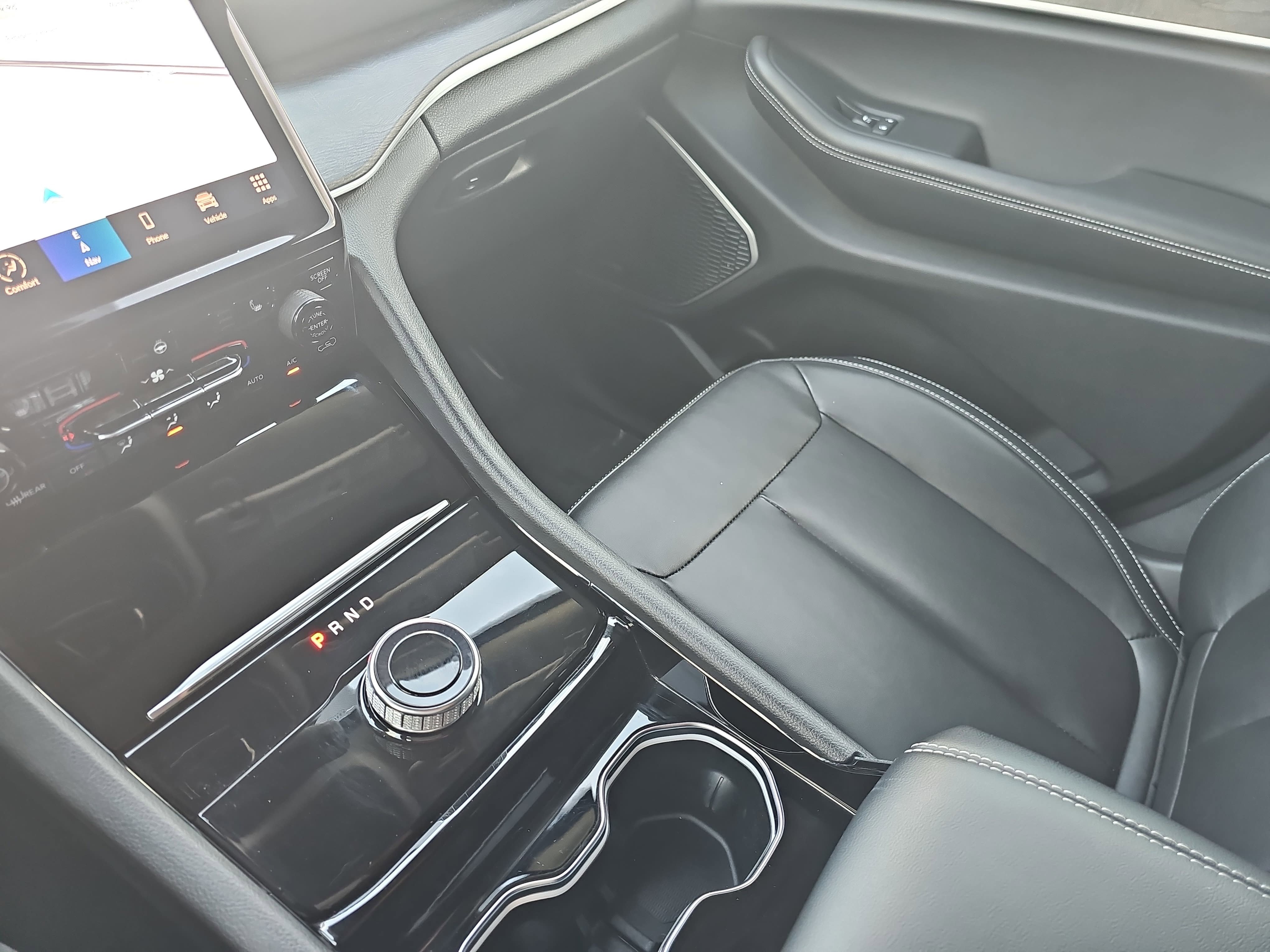 Used 2022 Jeep Grand Cherokee L Limited RWD image 26