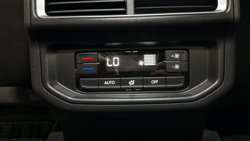 Certified 2026 Volkswagen Atlas SE AWD/4WD image 34