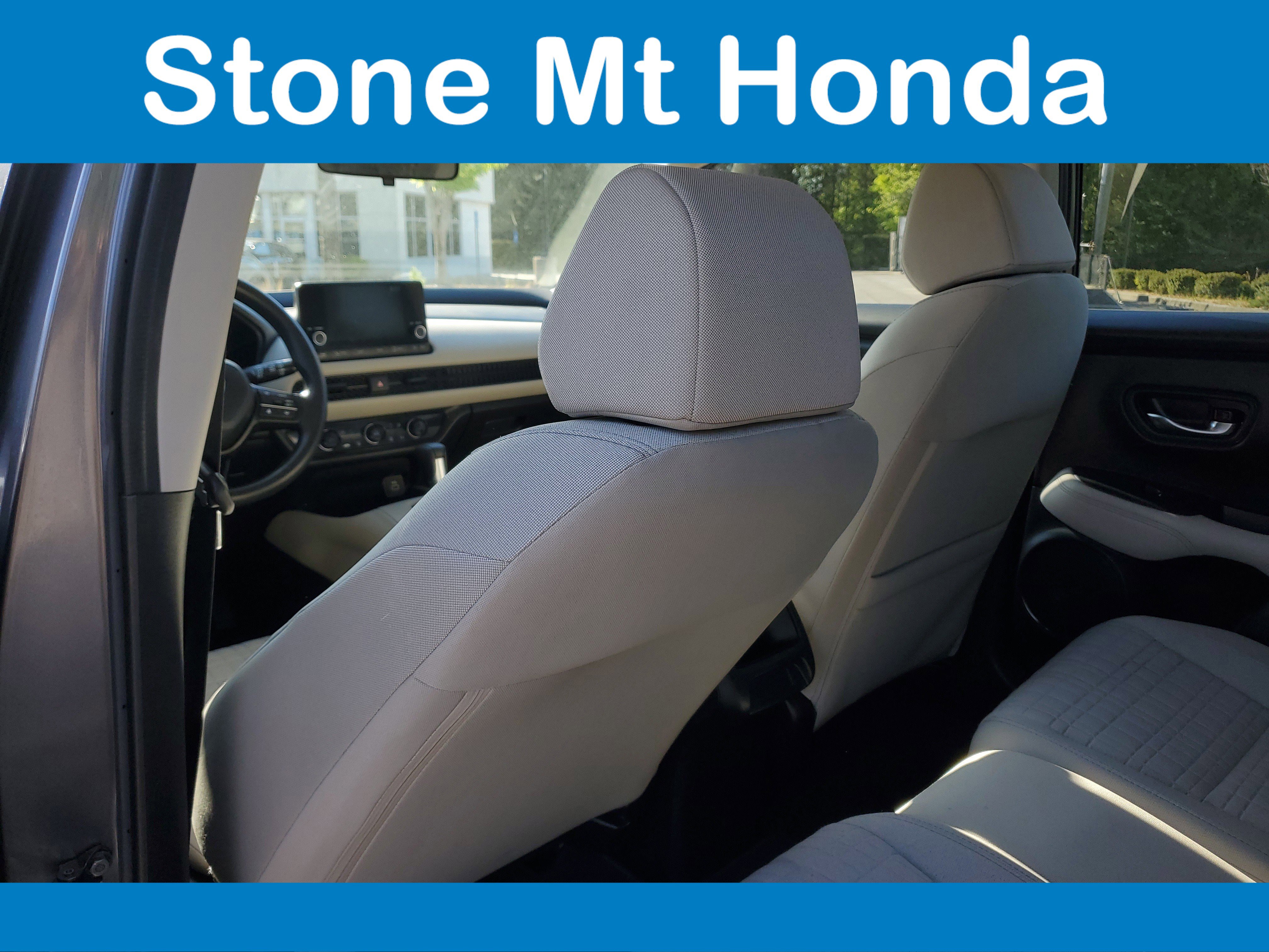 Used 2023 Honda HR-V LX image 9