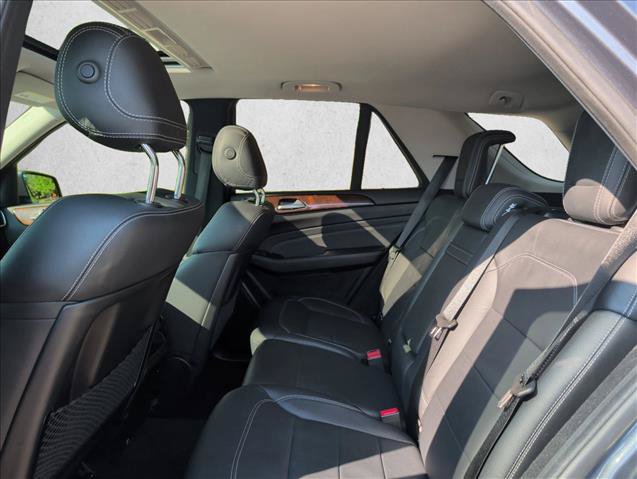 Used 2015 Mercedes-Benz ML 250 BlueTEC 4MATIC image 18