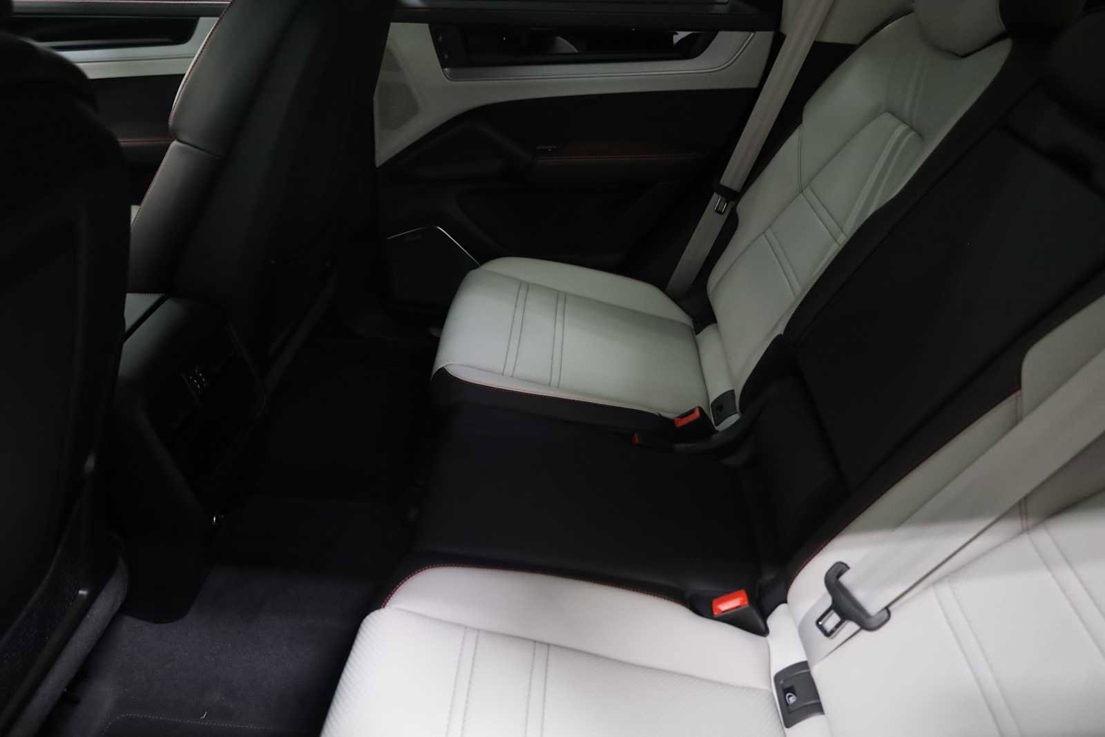New 2025 Porsche Cayenne GTS image 35