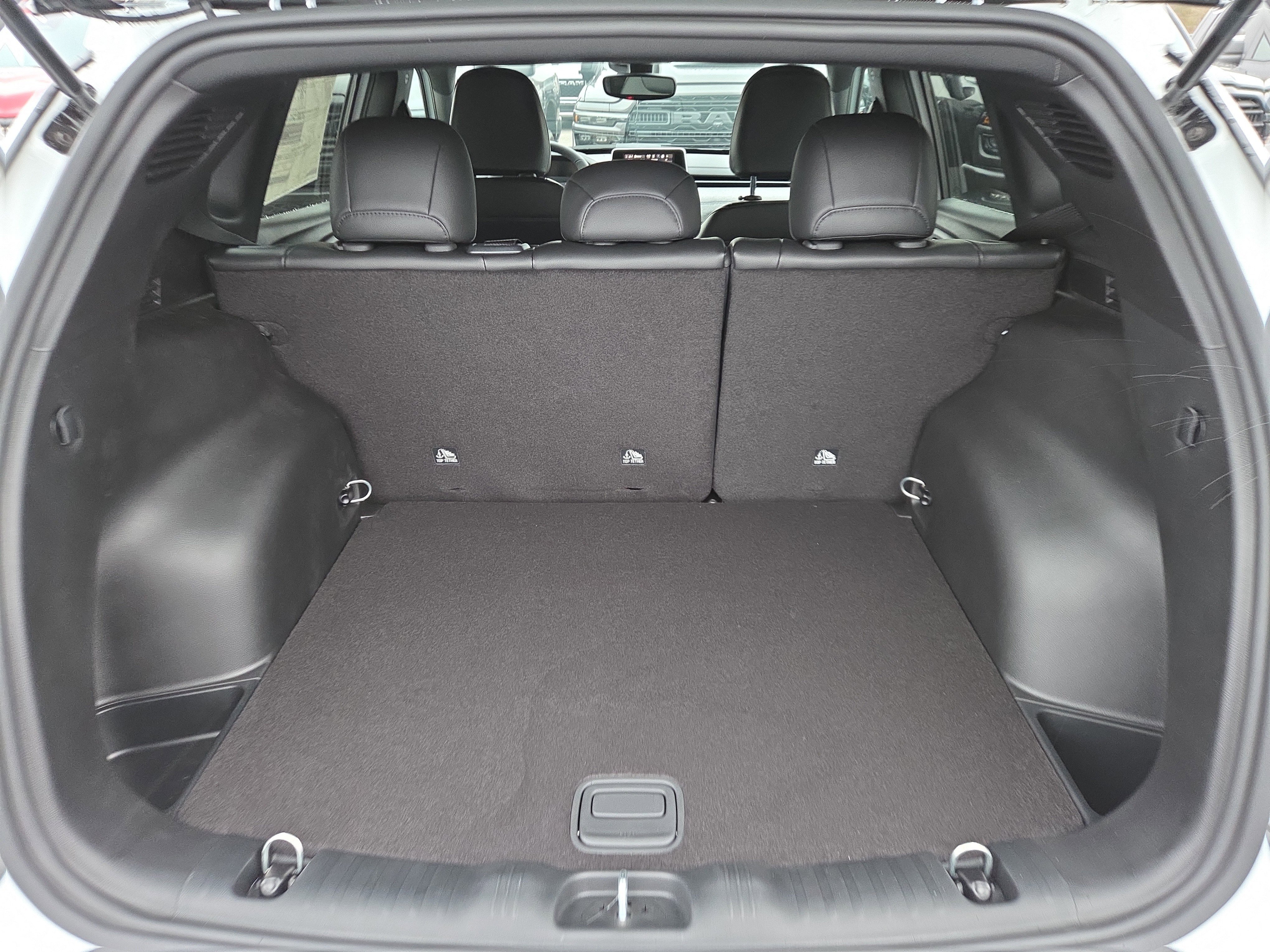 New 2026 Jeep Compass Latitude image 8