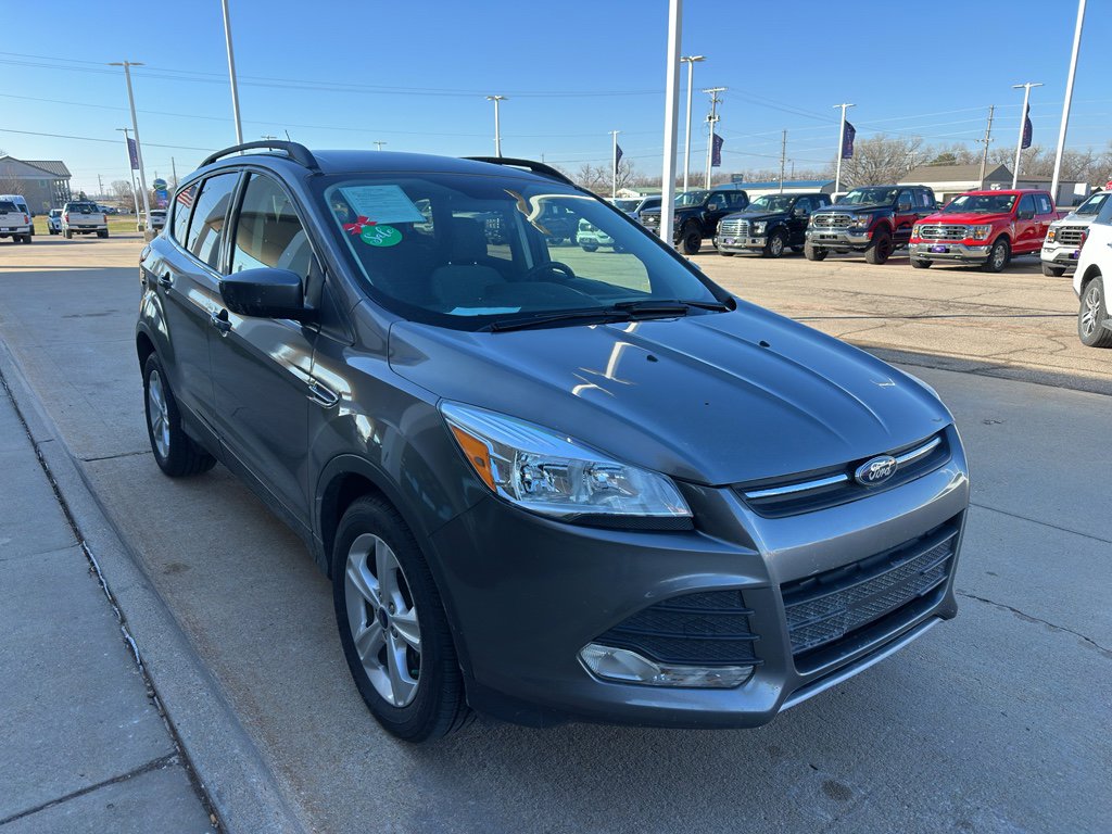 Used 2014 Ford Escape SE w/ Equipment Group 201A image 2