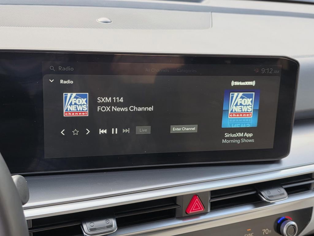 Used 2025 Kia Sorento EX w/ Panoramic Sunroof Package image 23