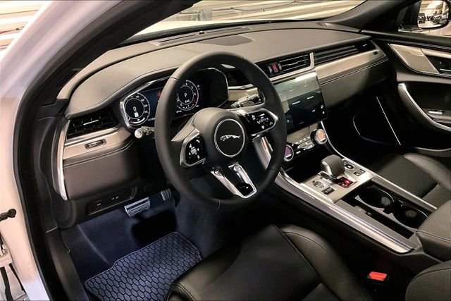 New 2024 Jaguar XF R-Dynamic SE image 7