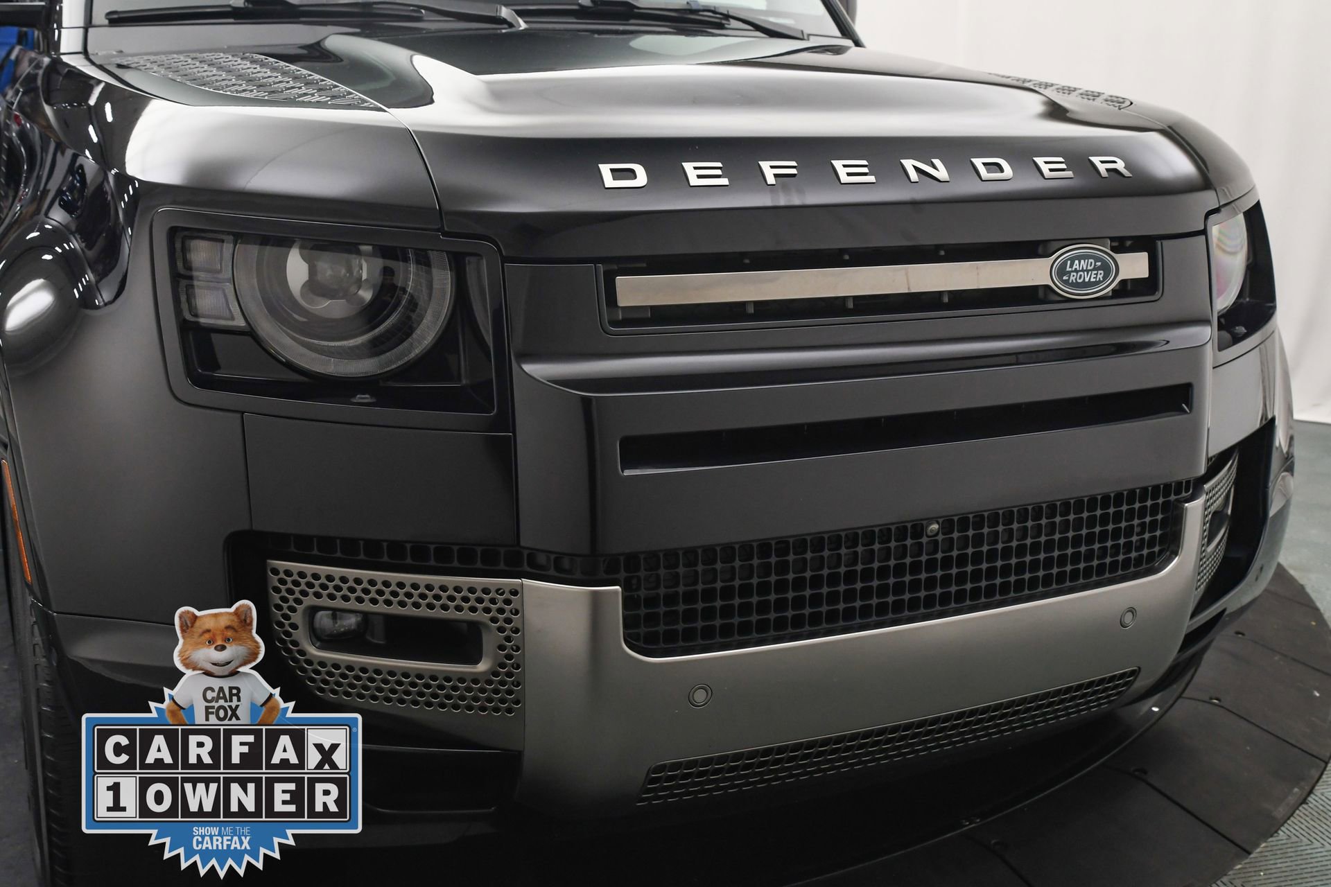 Used 2023 Land Rover Defender 130 X image 25