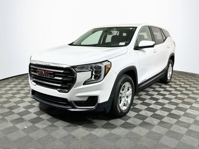 Used 2024 GMC Terrain SLE FWD image 4