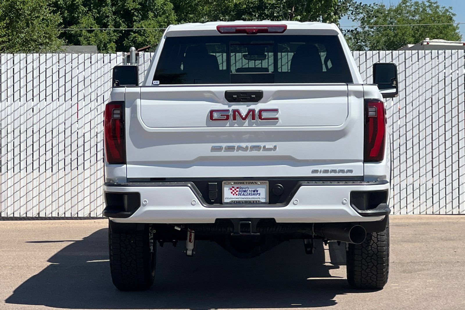 New 2026 GMC Sierra 3500 Denali w/ Technology Package AWD/4WD image 5