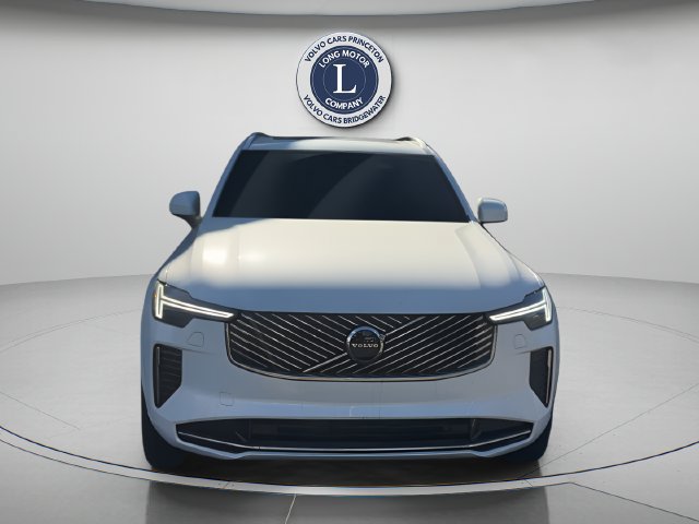 Certified 2025 Volvo XC90 B5 Core AWD/4WD image 8