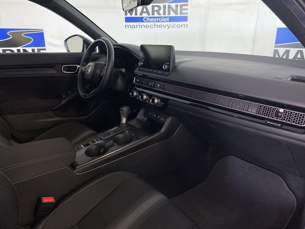 Used 2025 Honda Civic Sport image 32